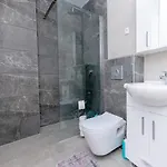 Jezero *