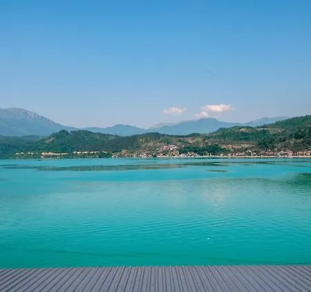 Jezero Apartman *